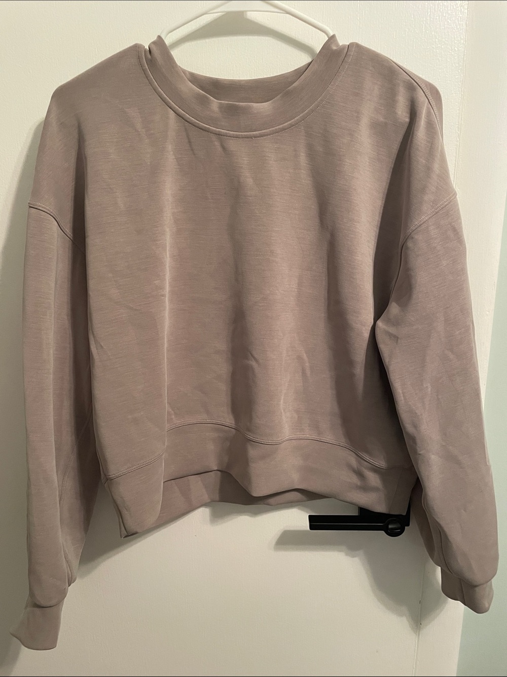 lululemon athletica super loft Crewneck Sweatshirt in Mauve Taupe
